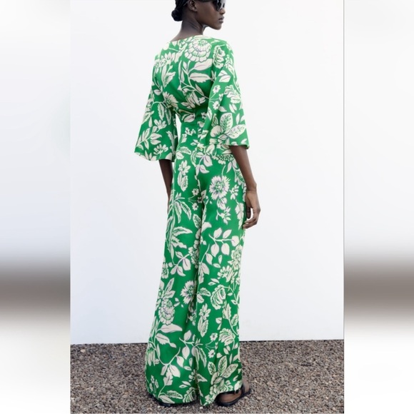 NEW with tags Zara printed jumpsuit with knot - Picture 8 of 10